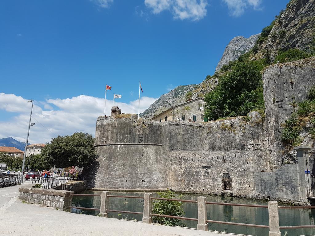 S&I Room Kotor Exterior foto
